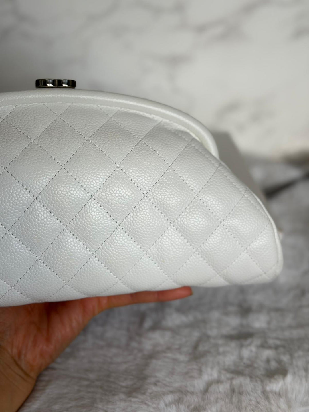 CHANEL series 12 White Caviar SHW Classic Clutch