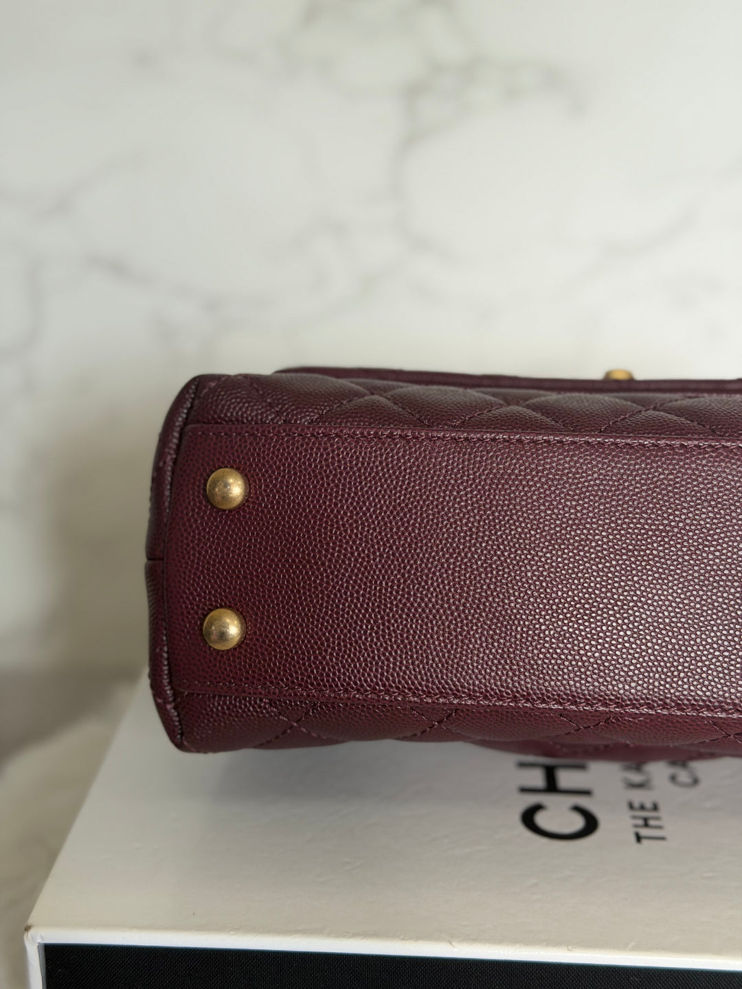 CHANEL series 26 Burgundy Caviar Aged GHW Coco Handle Flap Bag size SMALL with Pink sea snake handle 2018