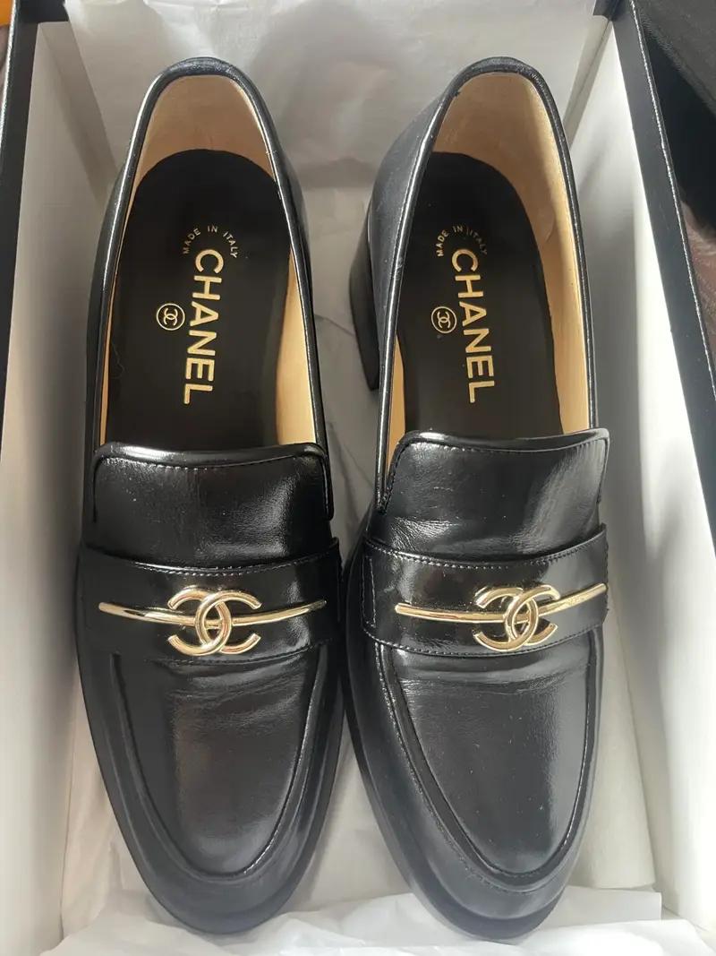CHANEL Black Loafers Size EU 39