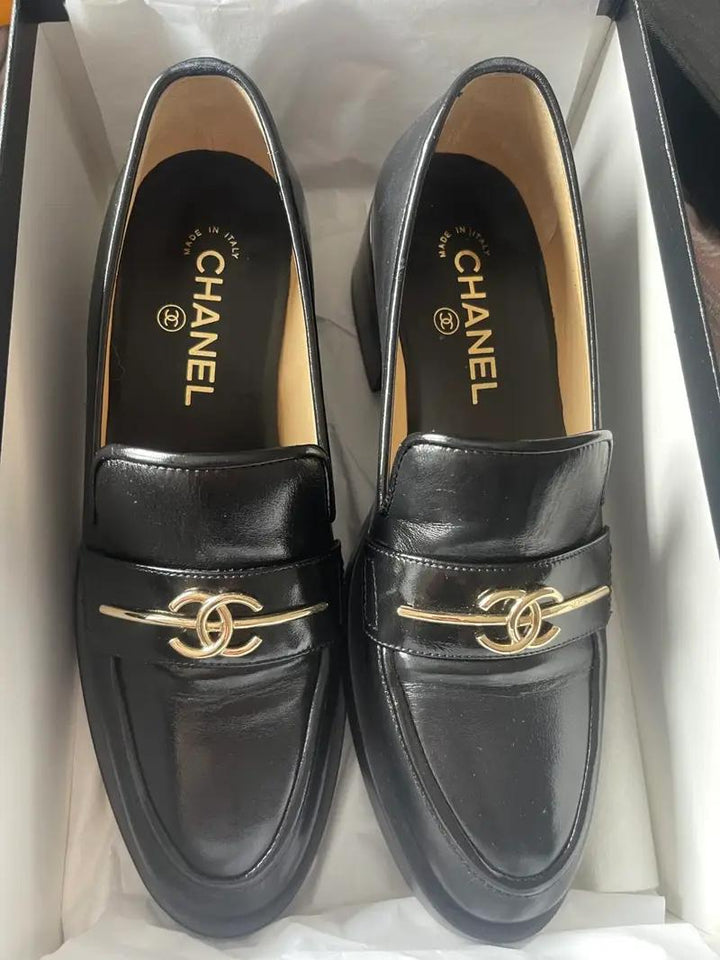 CHANEL Black Loafers Size EU 39