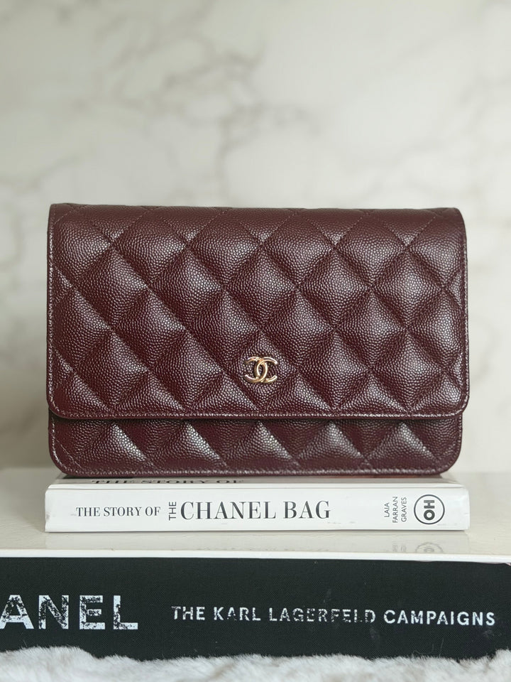 CHANEL 21B Burgundy Caviar LGHW Classic Wallet On Chain (WOC) 2021