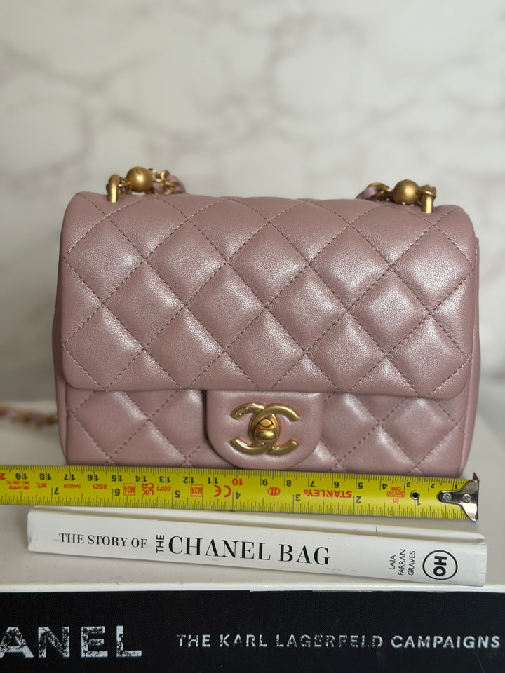 CHANEL 24P Pearly Pink Lambskin Pearl Twist Aged GHW Flap Bag 2024
