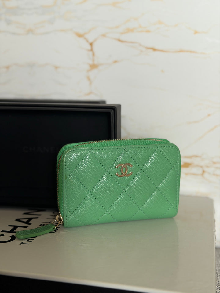 CHANEL 21P series 31 Green Caviar LGHW Zippy Coin Purse