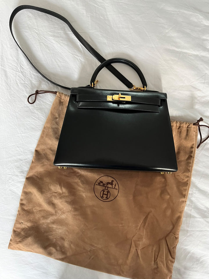 WA/Email to purchase only- HERMÈS Kelly 28 Vintage in Black 89 Noir 89 Box Leather GHW Stamp U in circle 1991