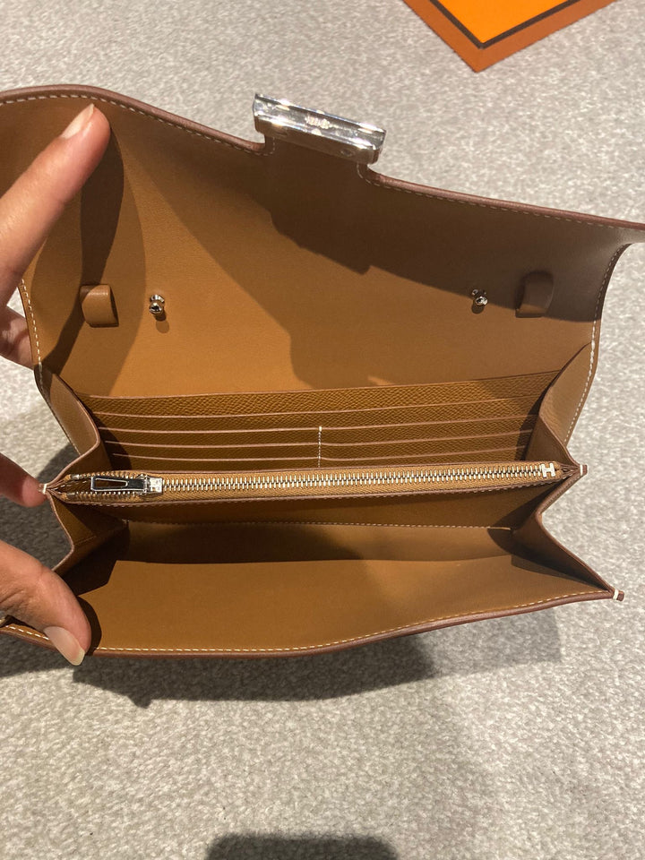 Hermes Constance to go in Gold leather with Palladium hardware