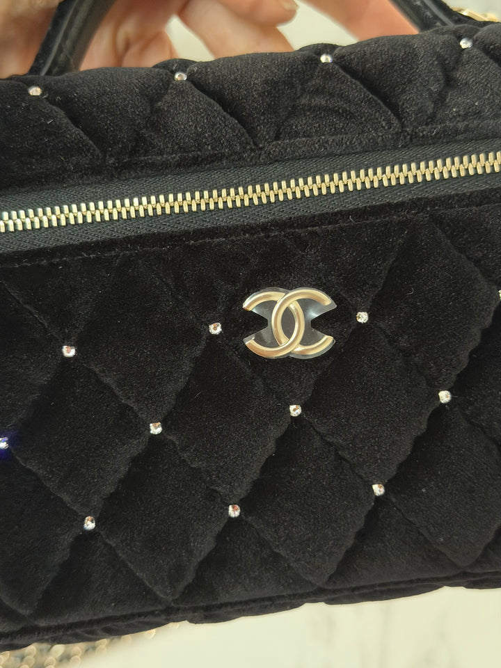 CHANEL 25K 2025 Black Velvet Diamanté Long Vanity with Detachable chain LGHW