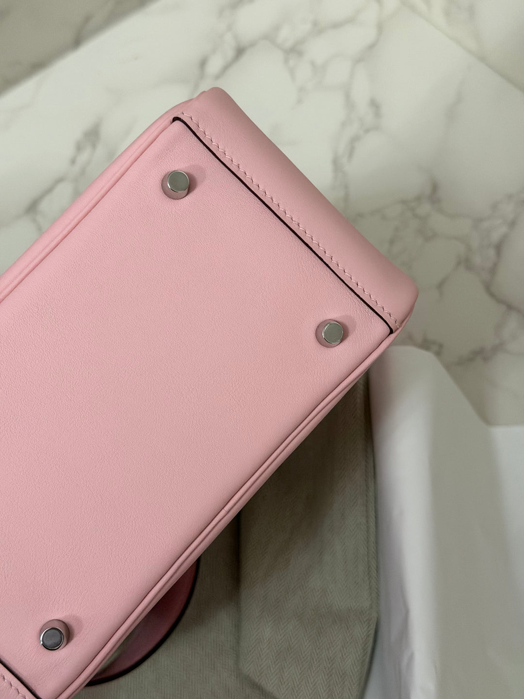 Hermes Mini Lindy Rose Sakura Swift leather PHW Stamp B 2024 *Rare combo*