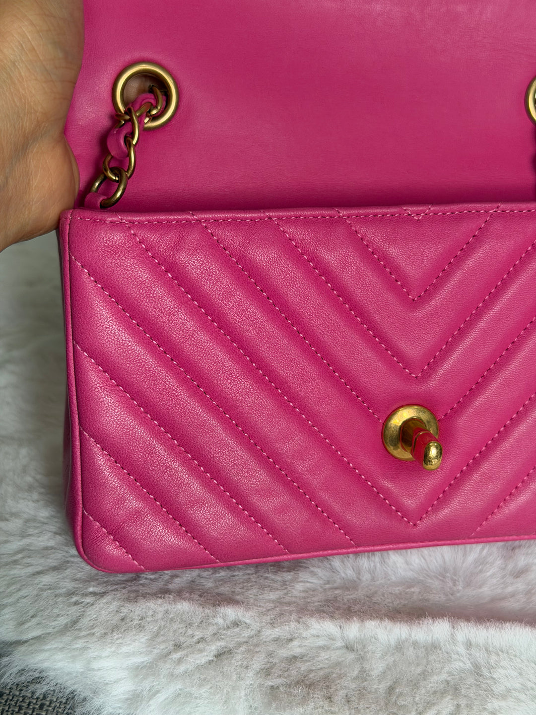 CHANEL series 21 Pink Lambskin Chevron Mini Rectangular Flap Bag with GHW 2015