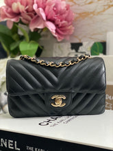 Load image into Gallery viewer, Chanel series 26 (2018) Black Lambskin Chevron LGHW Mini rectangular Flap Bag
