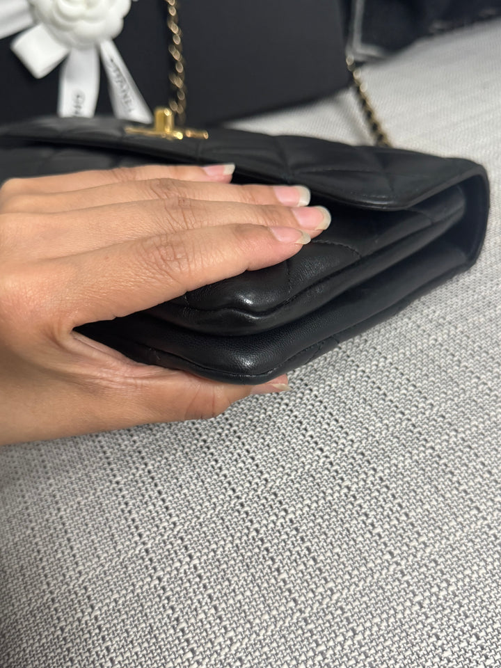 Chanel series 29 (2019) Black Lambskin LGHW Trendy CC Shoulder Flap Bag