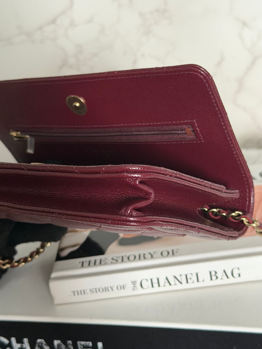 CHANEL 21B Burgundy Caviar LGHW Classic Wallet On Chain (WOC) 2021
