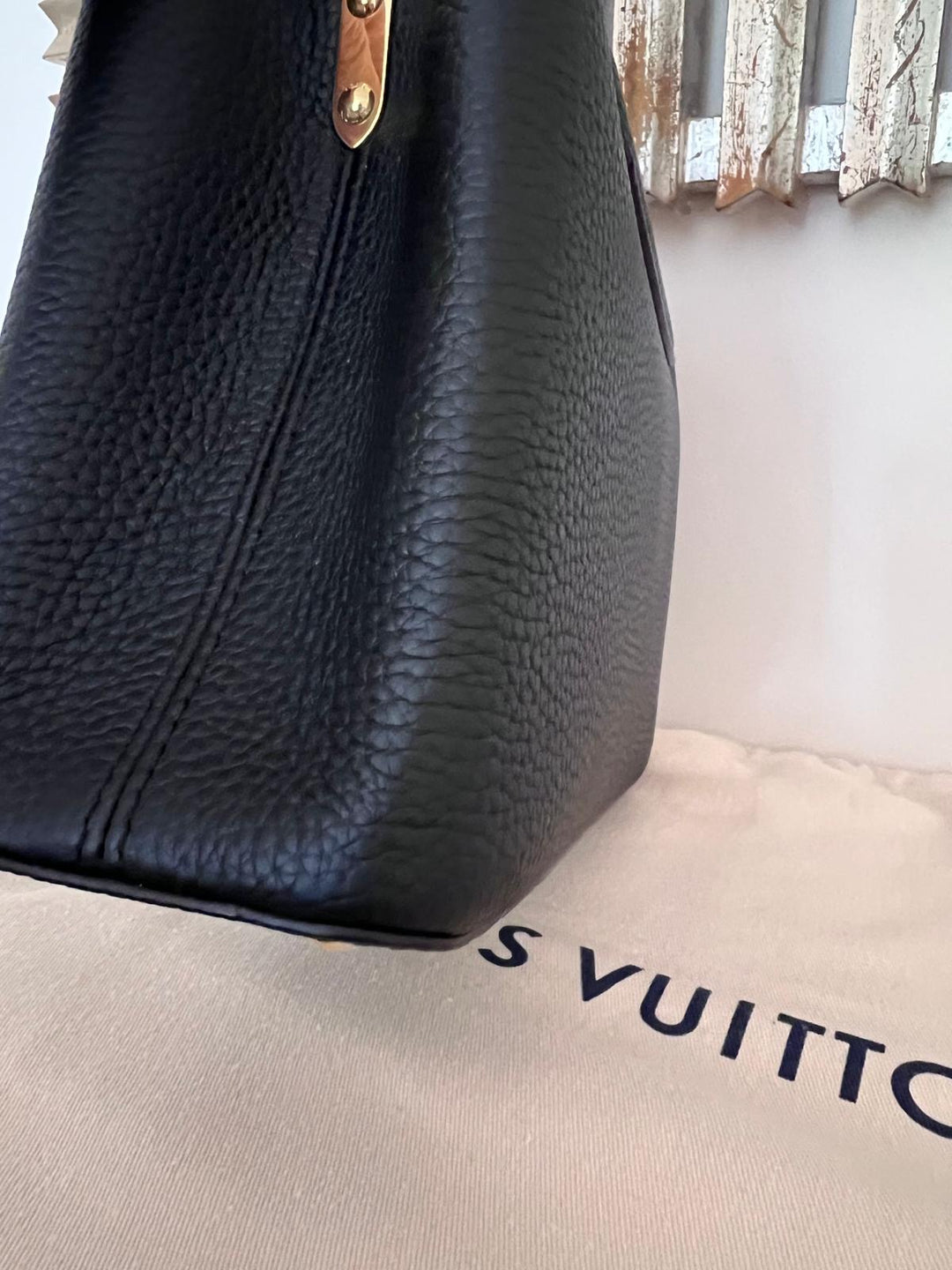 LOUIS VUITTON LV Black Caviar GHW Capucines BB