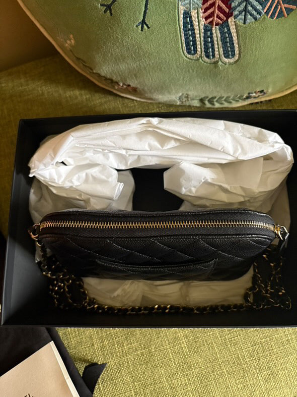 CHANEL Black Caviar LGHW New Style Clutch with chain 2025