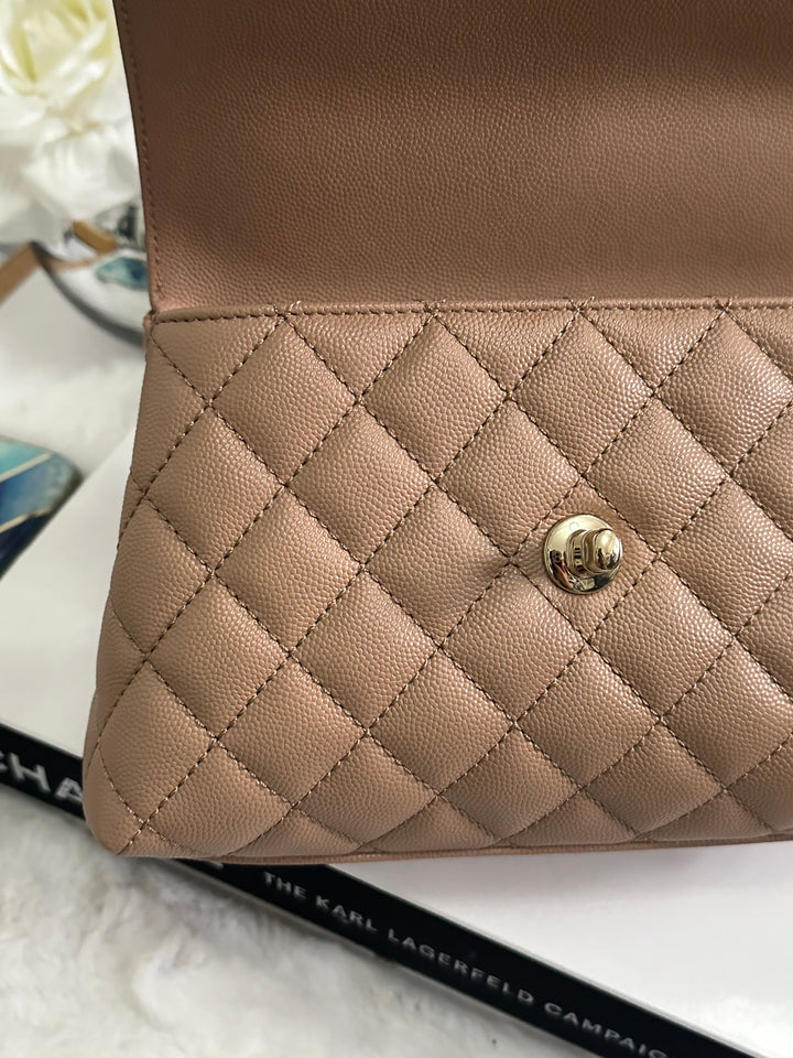 Chanel 22K Pre Fall/Winter 2022 Dark Beige Caviar LGHW Coco Handle Size Small with detachable strap
