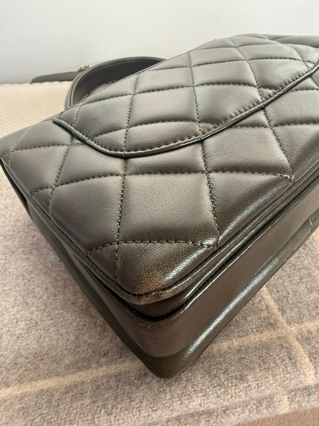 CHANEL series 23 2016 Khaki Green Lambskin LGHW Trendy CC Flap bag size Small with detachable chain