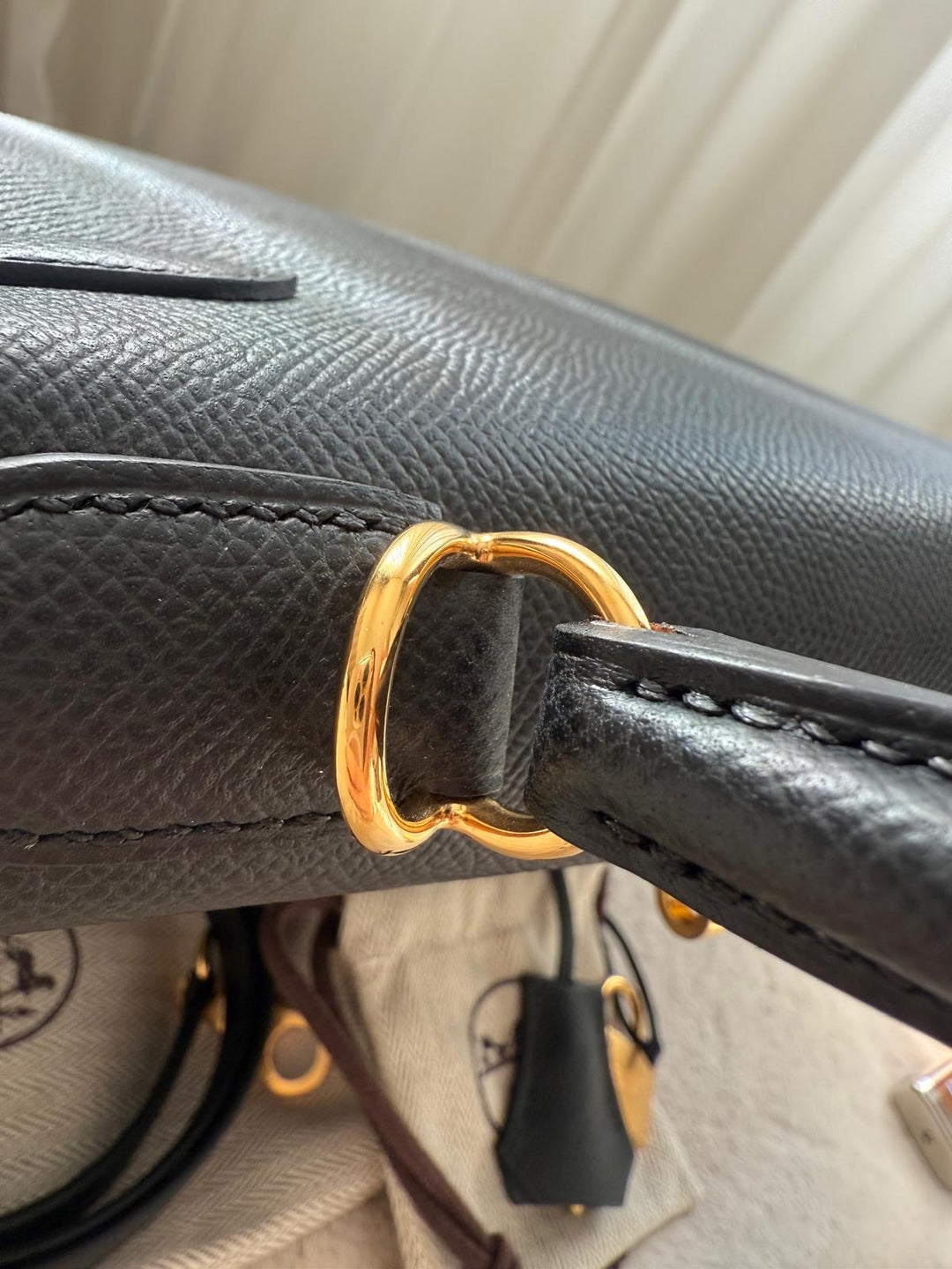 Hermès Kelly 28 Black Sellier Epsom Leather GHW Stamp B 2023 Kept unused Box fresh