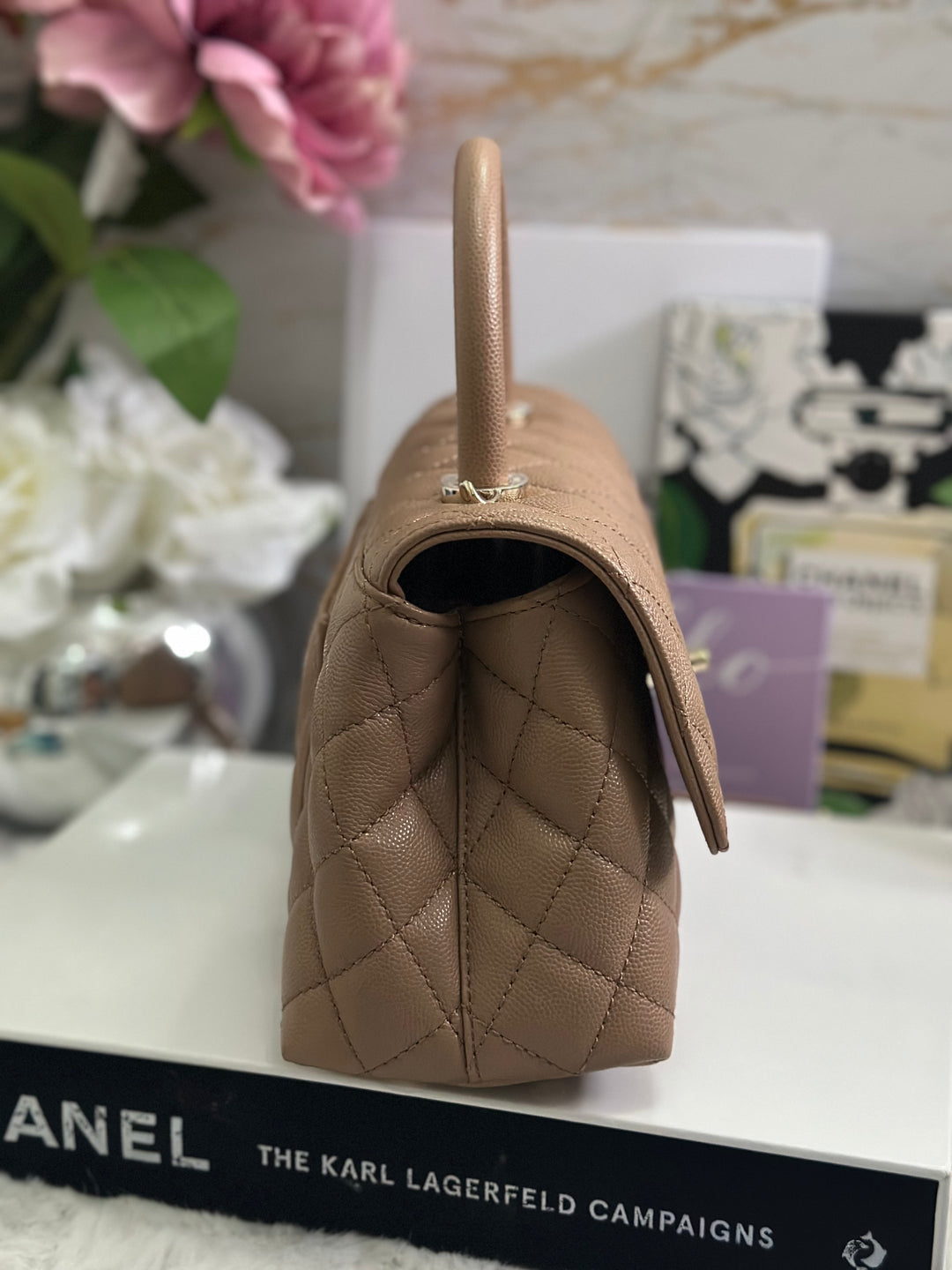 Chanel 22K Pre Fall/Winter 2022 Dark Beige Caviar LGHW Coco Handle Size Small with detachable strap
