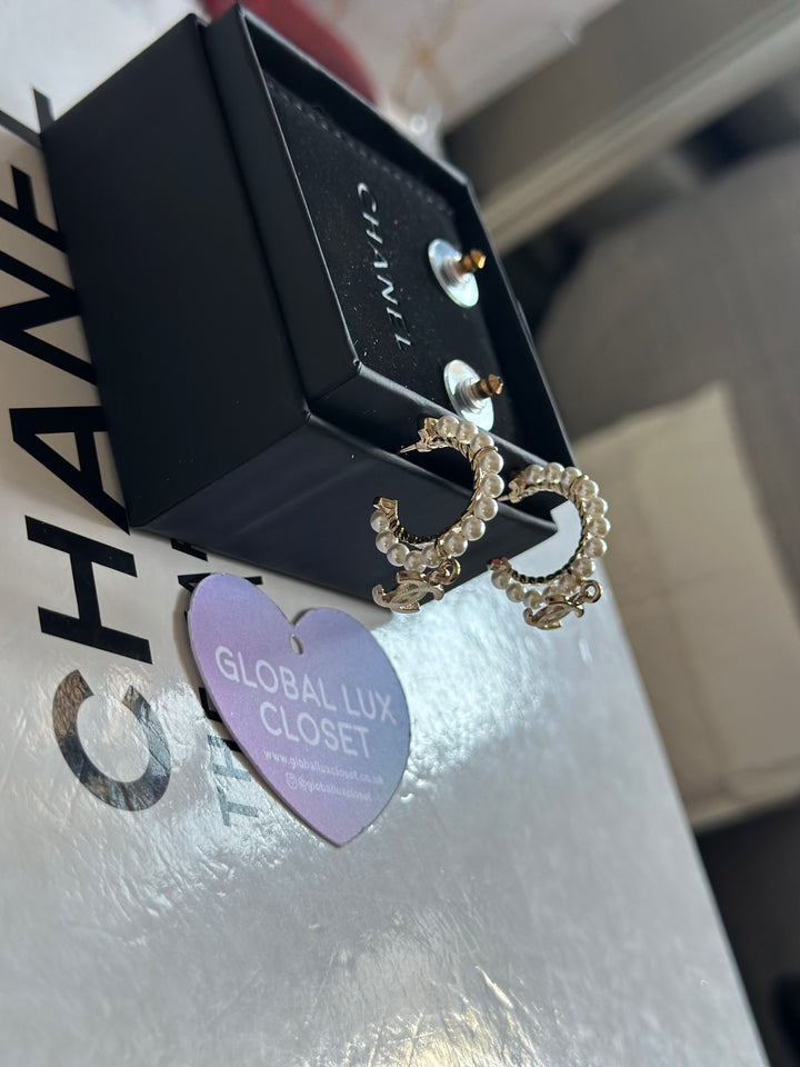 Chanel 20A Pearl LGHW Earrings