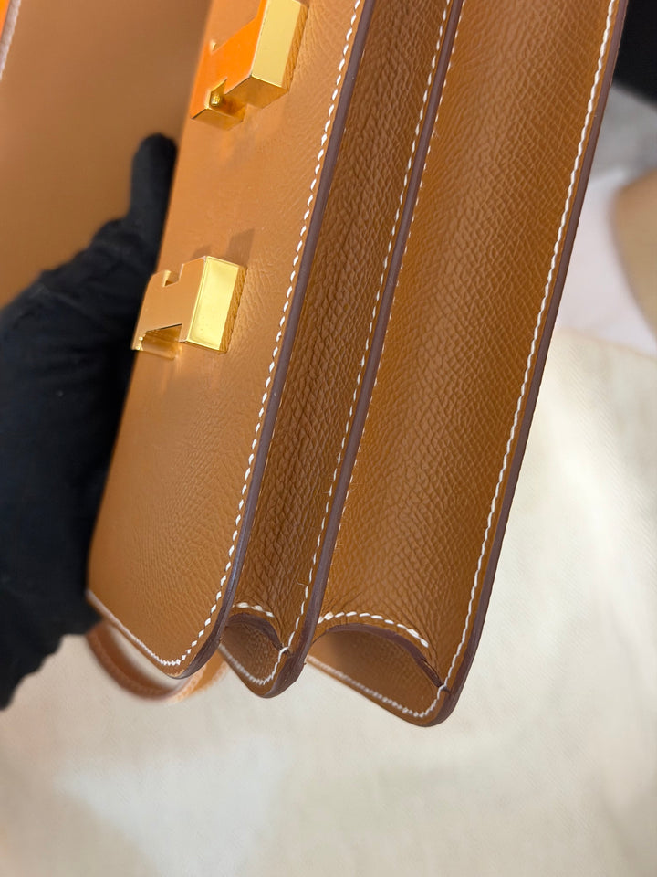 HERMÈS Constance 18 Gold Epsom Leather GHW Stamp B - 2023