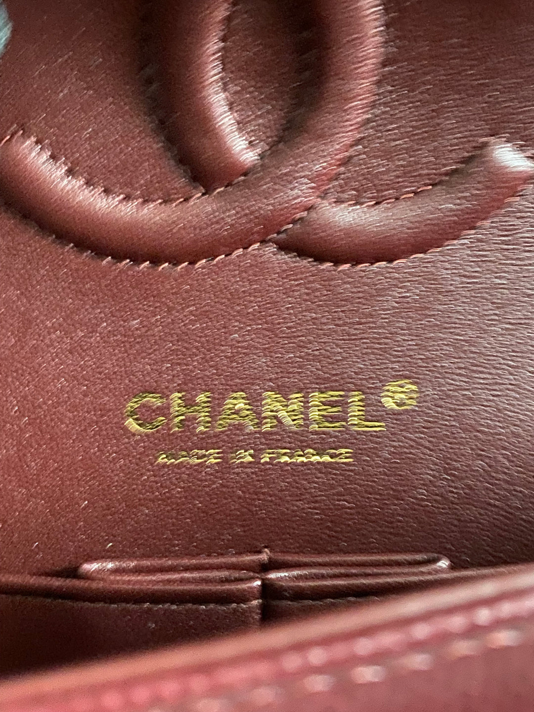 CHANEL 21B Collection Burgundy Caviar LGHW Medium M/L Timeless Classic Double Flap Bag 11.12