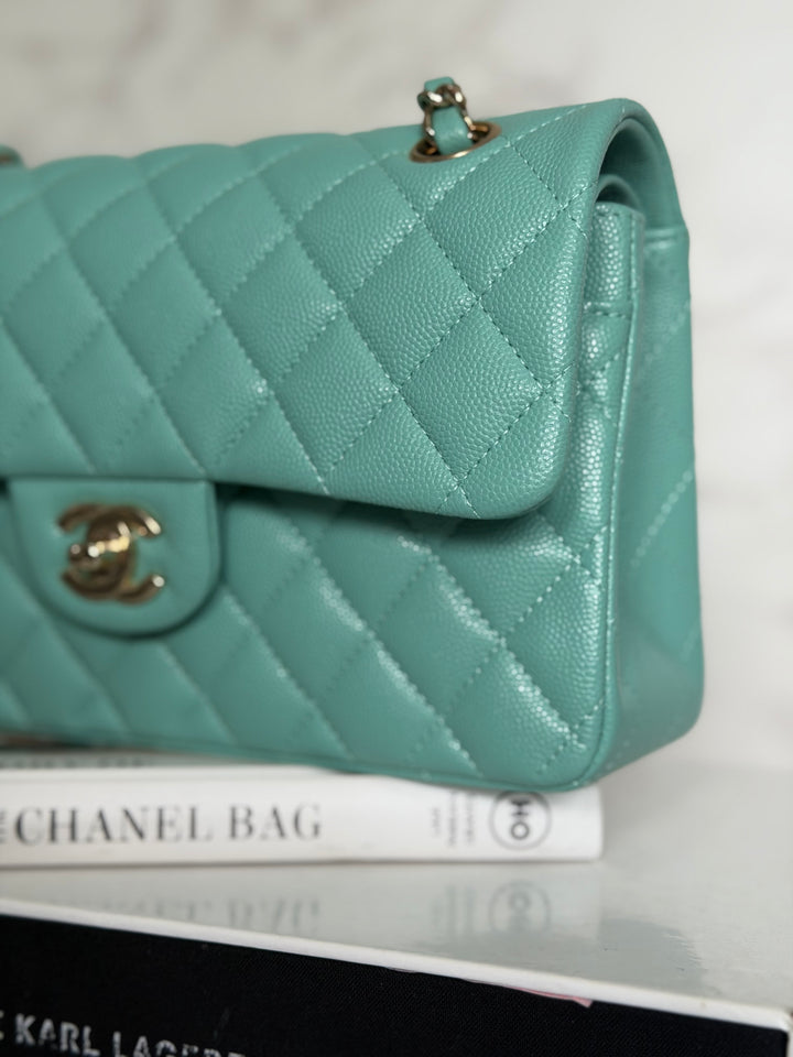 CHANEL 21S series 31 Tiffany Green/Blue Caviar LGHW Small Timeless Classic Double Flap Bag 2021 super rare
