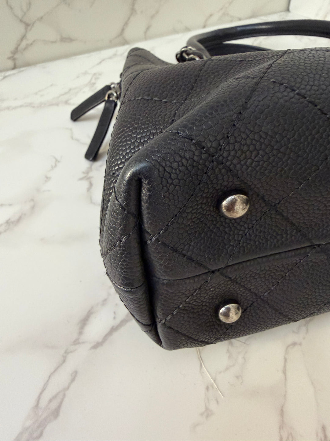 CHANEL series 23 Black Caviar Ruthenium HW Tote Bag with Shoulder Chain strap