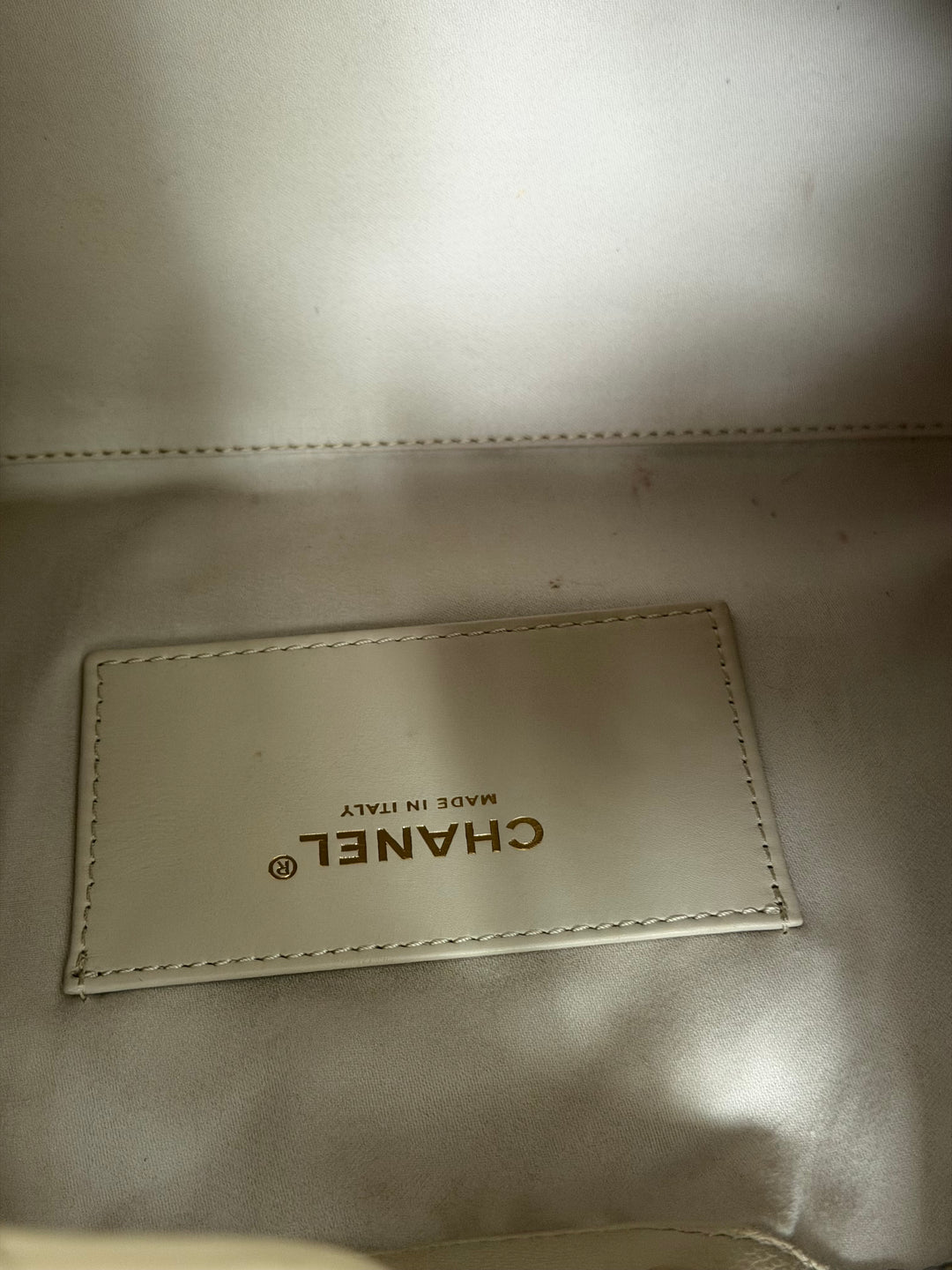 CHANEL Beige Caviar Aged GHW 25 Hobo Bag size SMALL 2025 25S collection