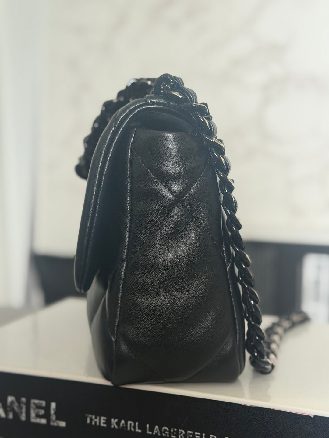 CHANEL 22P So Black 19 Black Lambskin Flap Bag size Small 2022