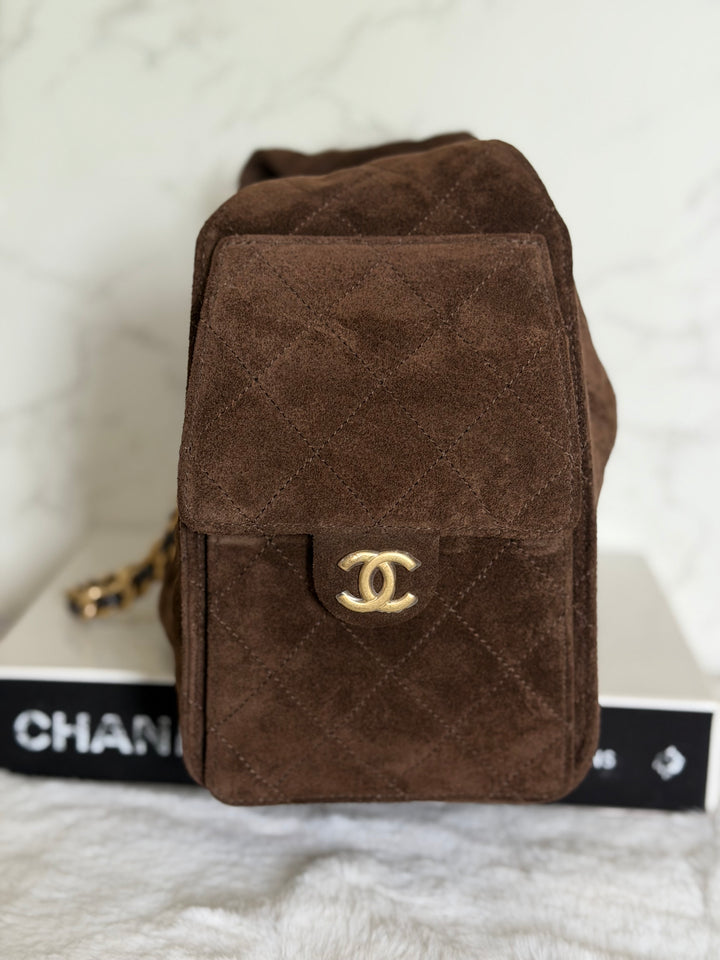 CHANEL 25K Dark Chocolate Brown Suede Aged GHW 25 Hobo Bag size SMALL 2025