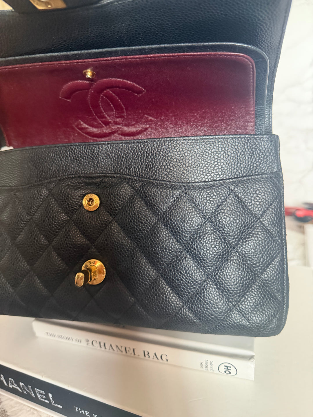 CHANEL series 16 Black Caviar GHW Medium ML Timeless Classic Double Flap bag 2011/2012