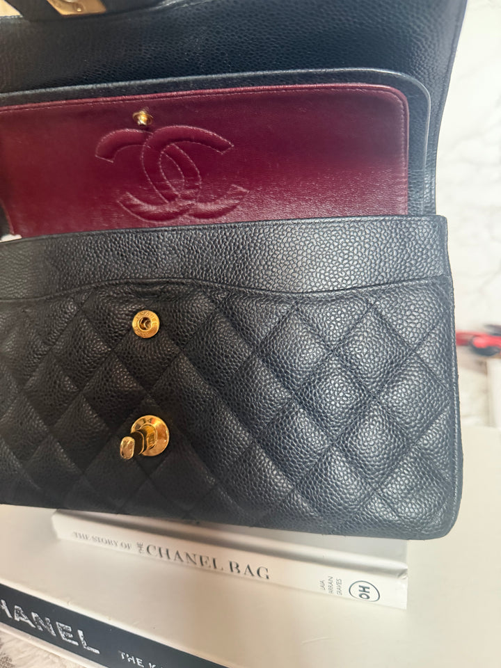 CHANEL series 16 Black Caviar GHW Medium ML Timeless Classic Double Flap bag 2011/2012