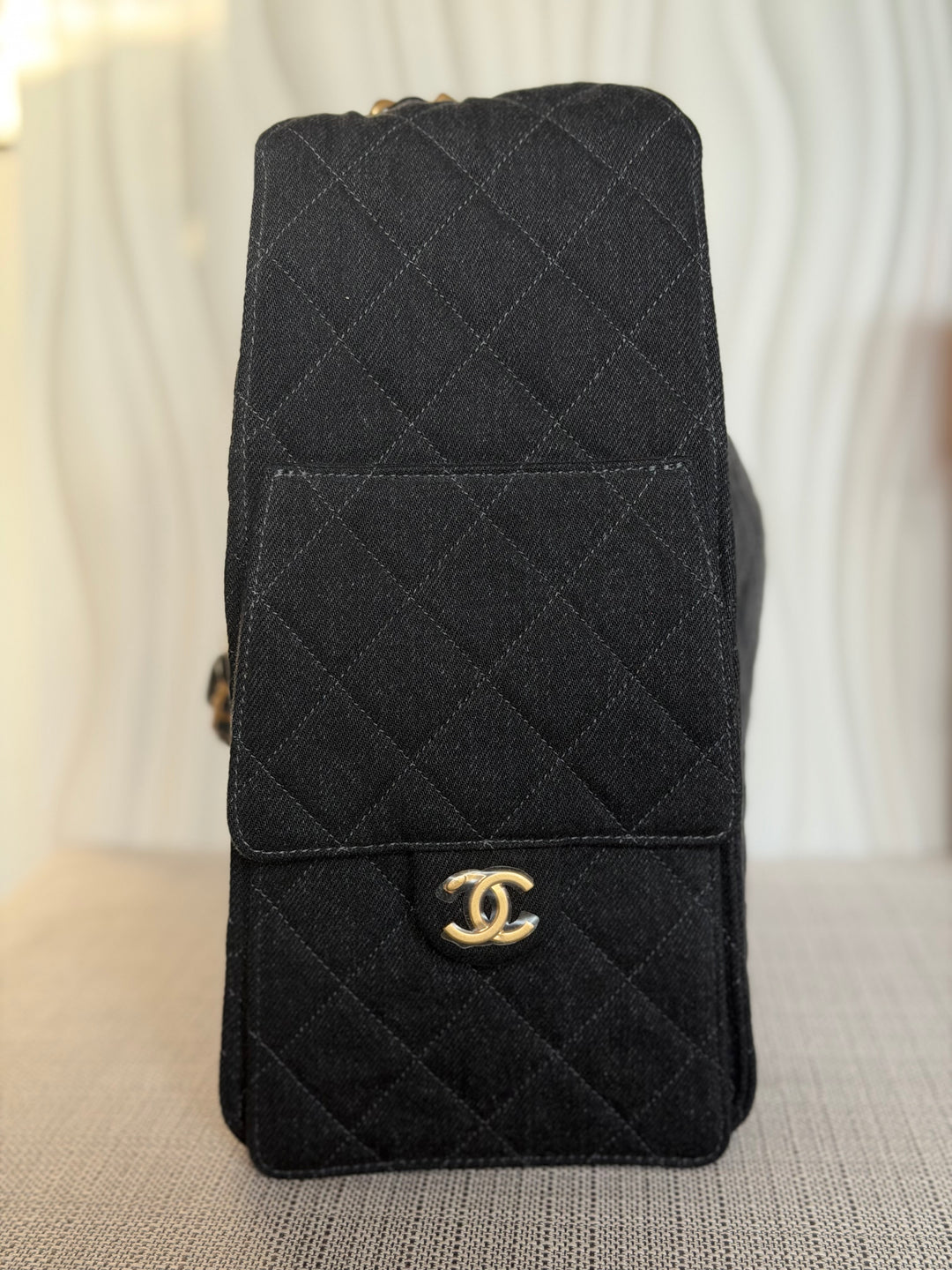 CHANEL 25S 2025 Black Denim Medium 25 Hobo Bag with Detachable Pouch Aged GHW