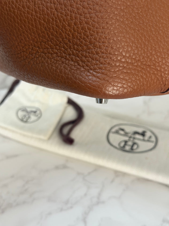 HERMES Picotin 18 Lock Bag in Gold Cle Leather PHW Stamp U 2022