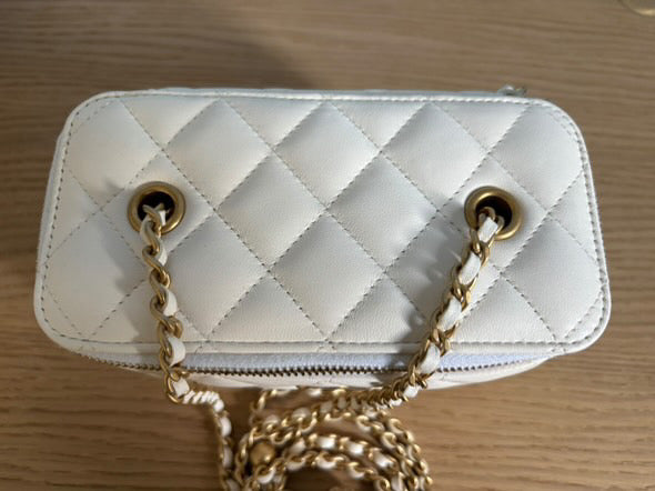 Chanel 2021 21A collection White Lambskin aged GHW Small Vanity Pearl Crush