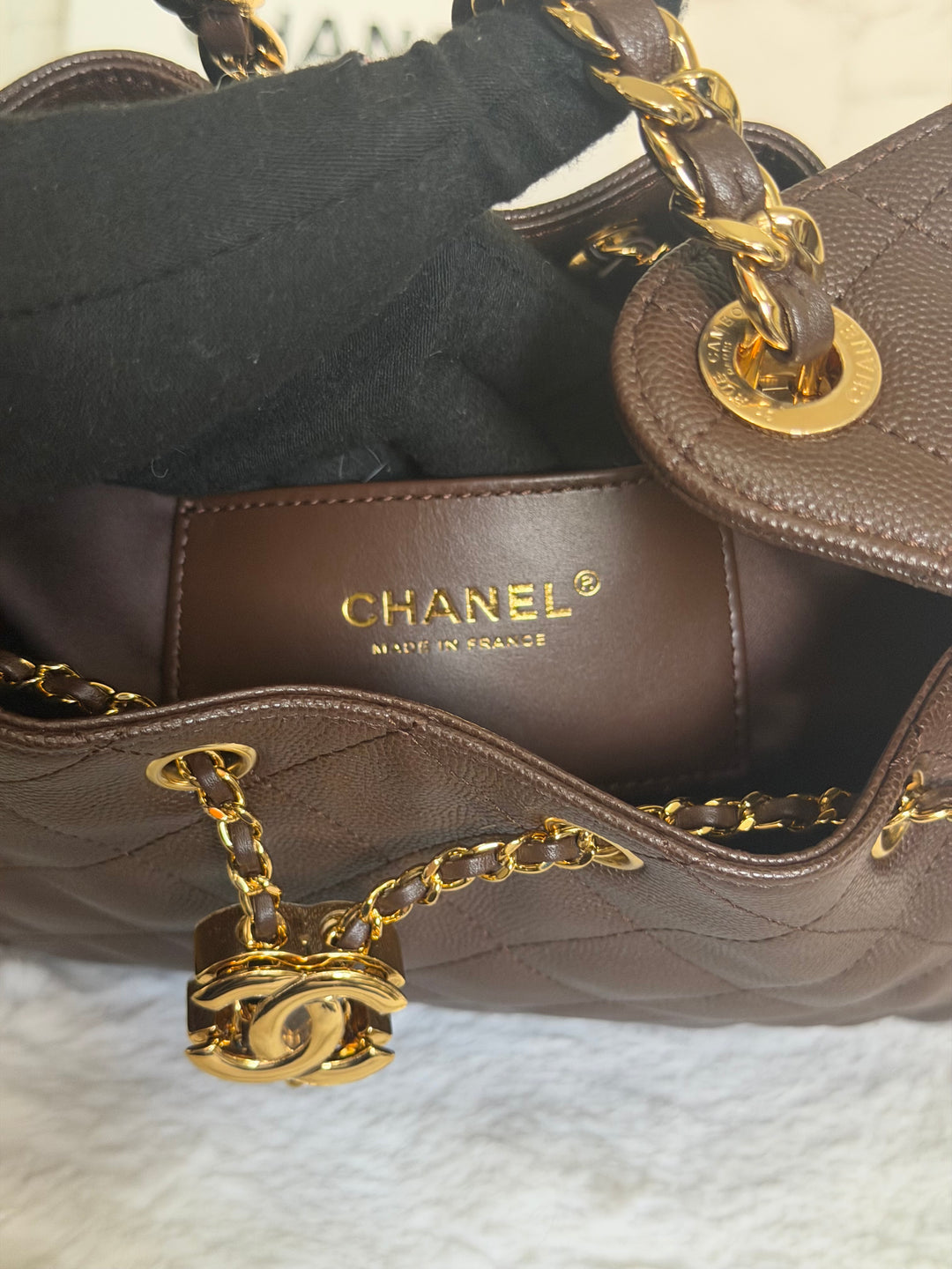 CHANEL 26B Chocolate brown Caviar LGHW 25 Hobo Bag size Small 2026