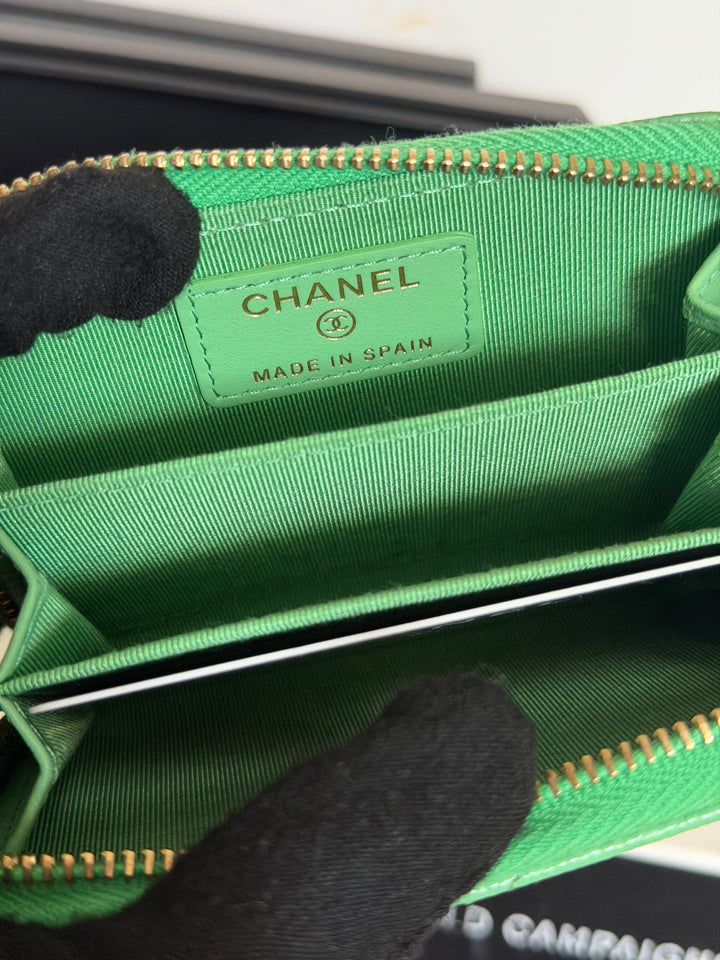 CHANEL 21P series 31 Green Caviar LGHW Zippy Coin Purse