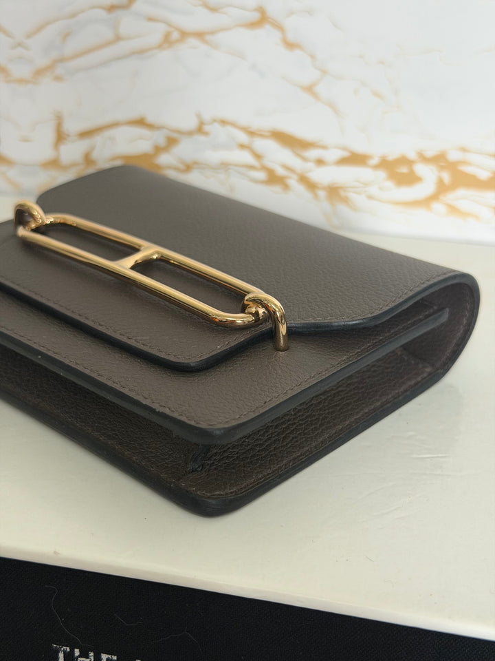 HERMÈS Mini Roulis Slim Wallet in Ecorce outer and Etoupe inner Evercolor leather GHW