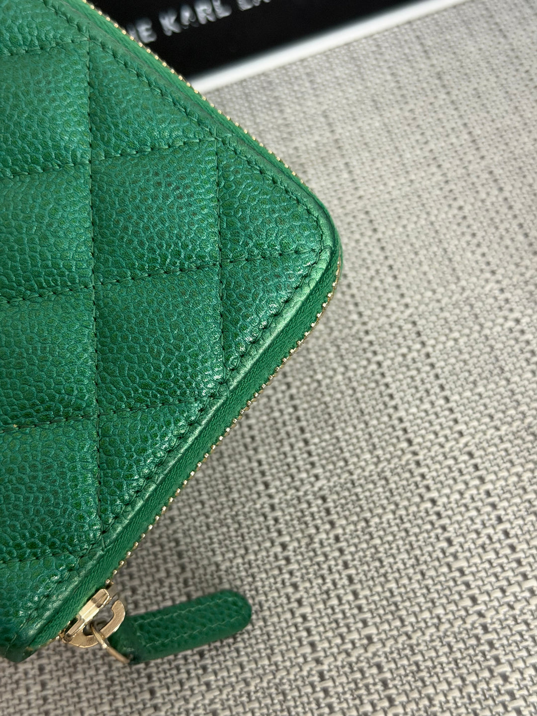 CHANEL series 25 18S collection Emerald Green Caviar LGHW Full size Zipped Wallet