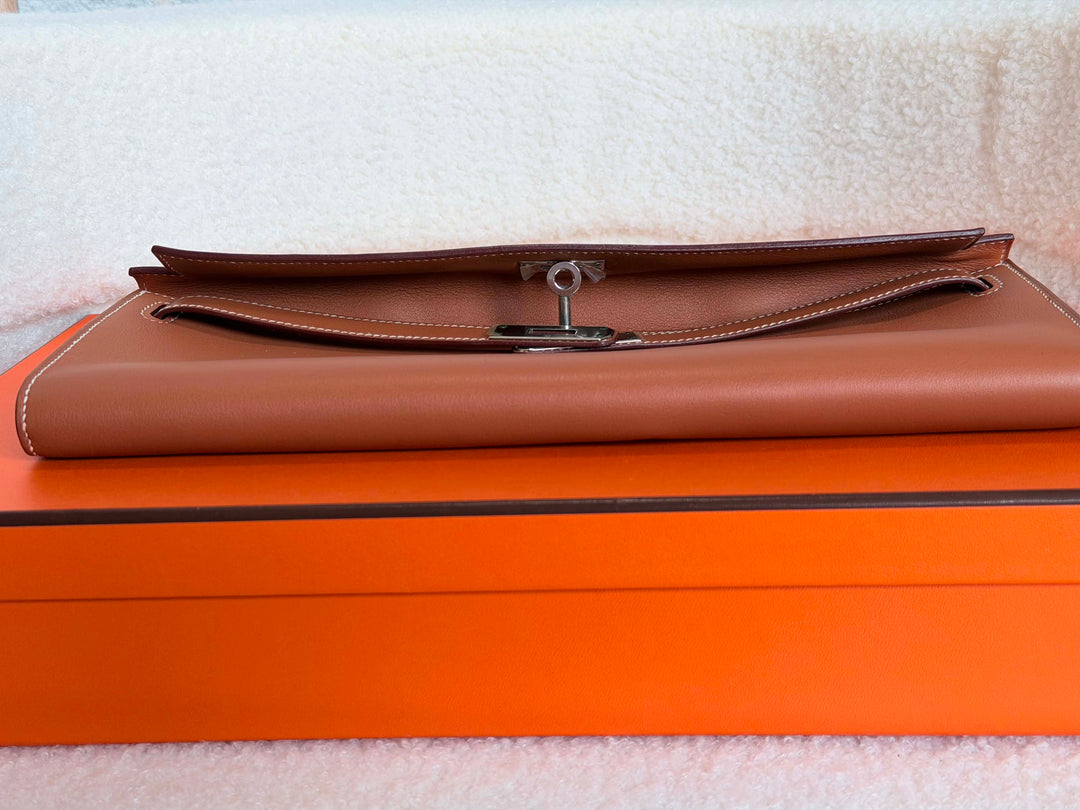 HERMÈS Kelly Cut Gold Swift Leather PHW 2014 Stamp R in []