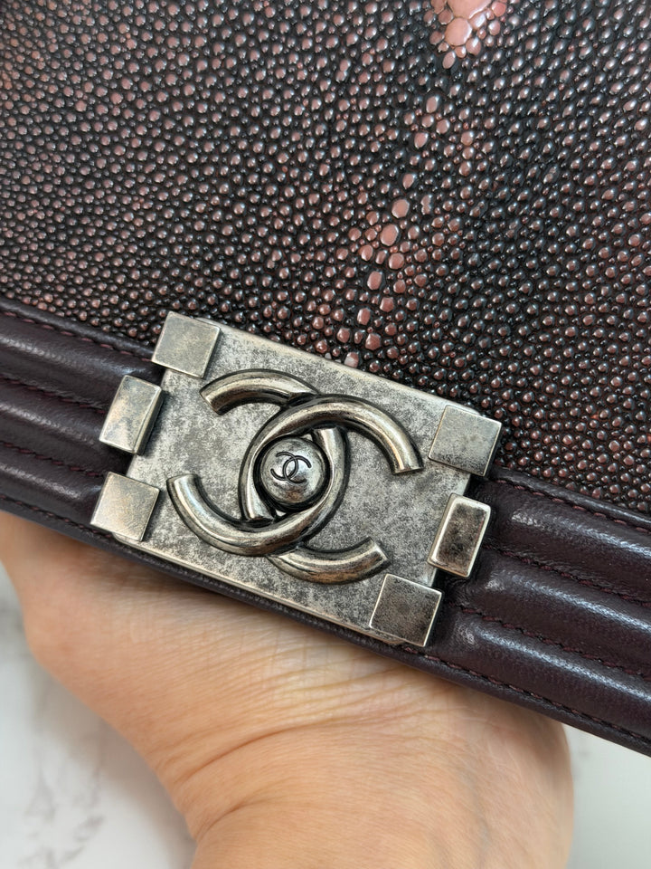 Chanel series 21 2015 Burgundy Lambskin Stingray SMALL Le Boy Flap Bag with Ruthenium HW