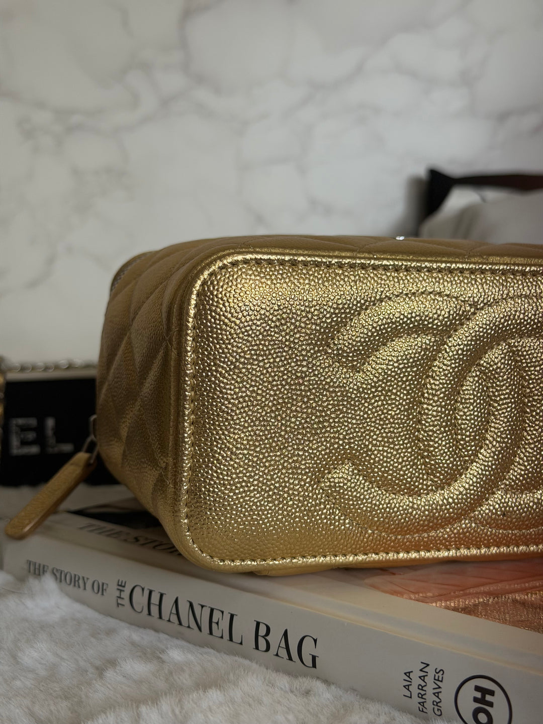CHANEL 26A Métiers d’art Gold Caviar SHW Small Vanity Top Handle 2026