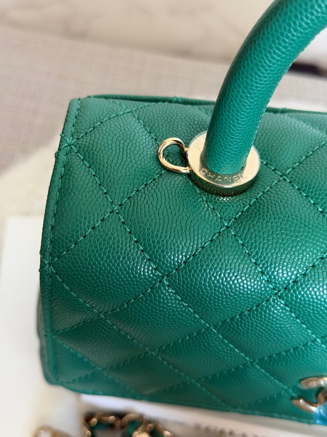 CHANEL 22A Green Caviar LGHW Coco Handle Flap Bag size Small 2022