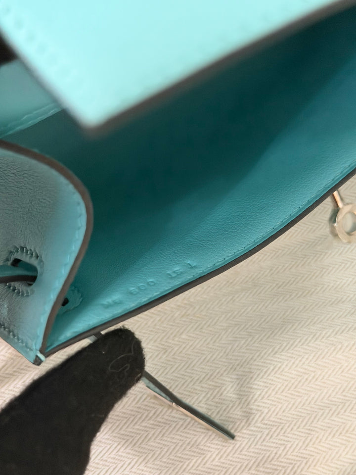 Hermès Kelly Pochette Swift Leather in Bleu Atoll 3P PHW Palladium Hardware Stamp T