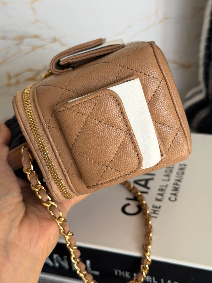 CHANEL Dark Beige Caviar Quilted Polly Pockets Cargo Small Vanity Case with Aged GHW 2023