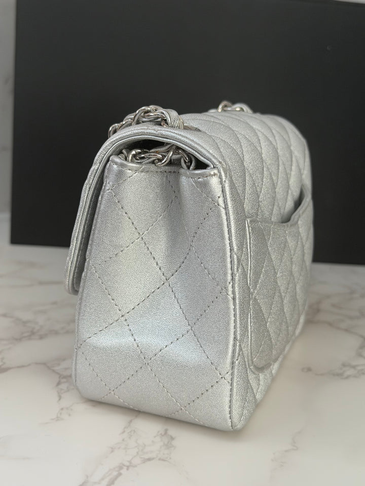 Chanel Series 31 21P Collection Iridescent Silver lambskin SHW Square Mini Flap Bag 2021