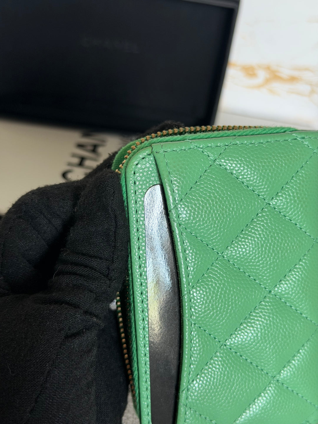 CHANEL 21P series 31 Green Caviar LGHW Zippy Coin Purse