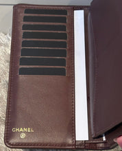 Load image into Gallery viewer, Chanel series 23 2016 Black caviar GHW Bi Fold Yen Wallet
