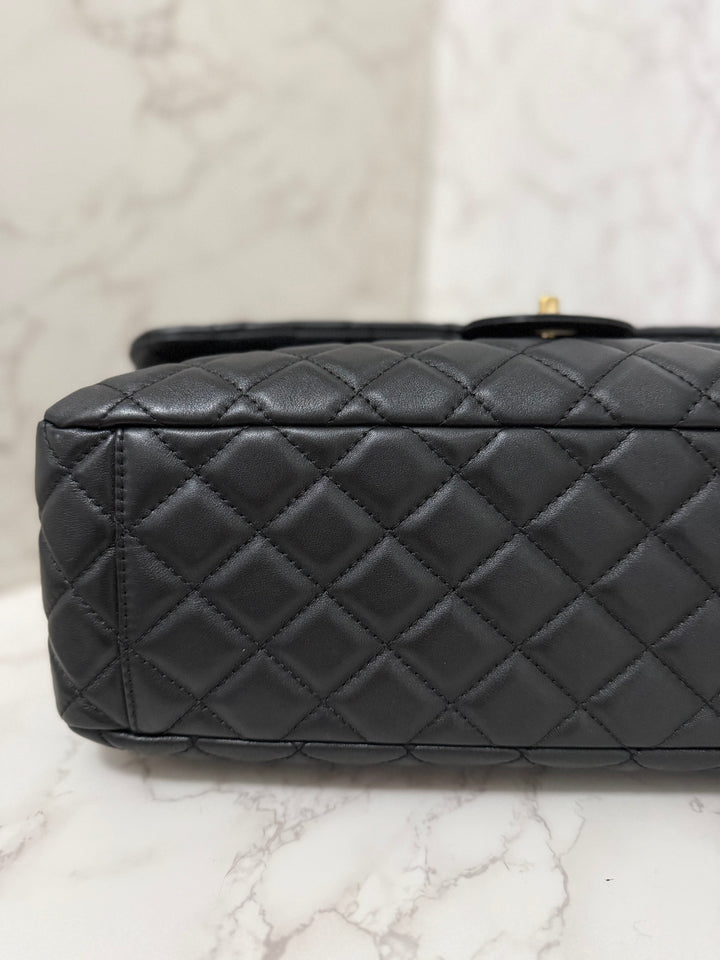 Chanel series 28 19B collection 2019 Black Calf Skin LGHW Small XXL Airliner (40 cms) Single Flap Bag