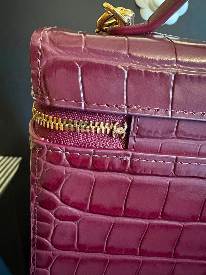 CHANEL 26B Burgundy Calf Skin Croc Embossed LGHW LP Long Vanity with detachable chain size SMALL 19 cms 2026
