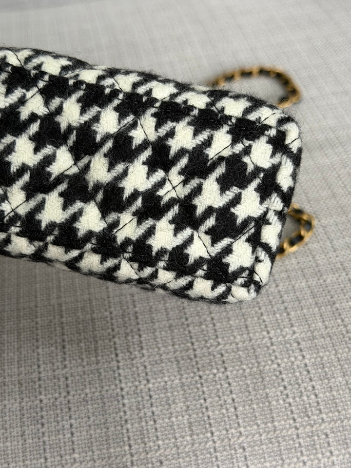 CHANEL 24A 2024 Black and White Houndstooth Tweed Kelly Small Shopping Bag with Chain Aged GHW